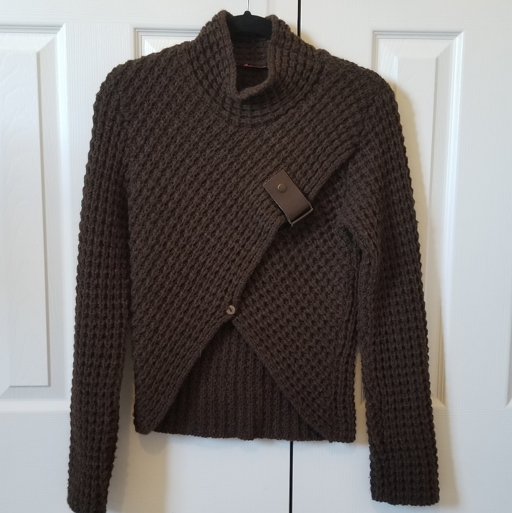 Alain Manoukian sweater